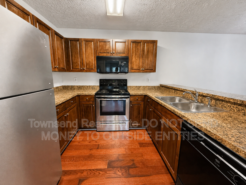 1921 Sardonyx Rd - Photo 5 of 18