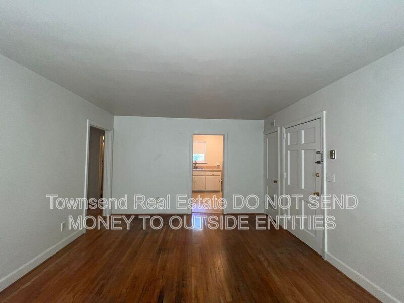 507 Martine Rd #3 - Photo 3 of 9