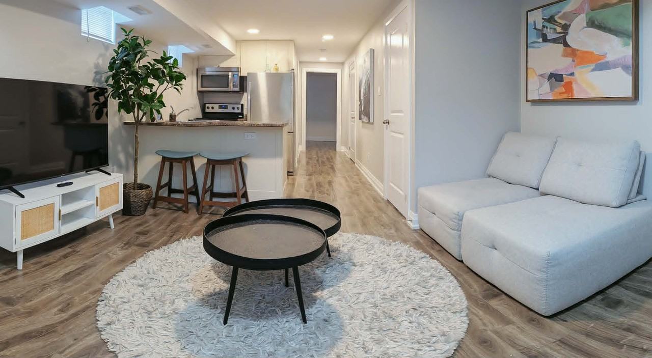 2833 Saint Clair Avenue East - Photo 2 of 9