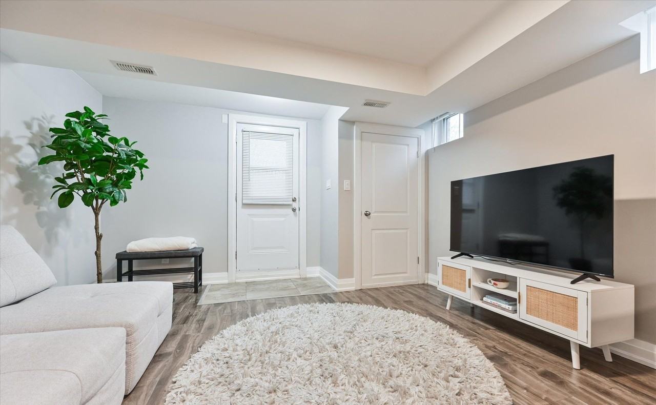 2833 Saint Clair Avenue East - Photo 3 of 9
