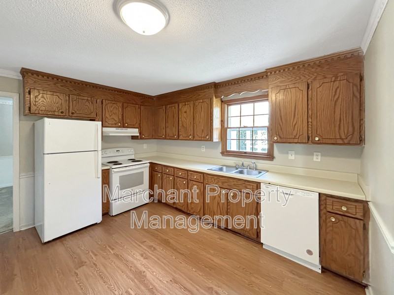 118 Creek Dr - Photo 7 of 20