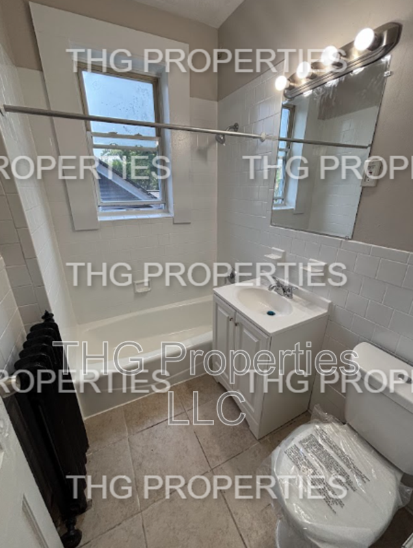 678 Scotland Rd #302 - Photo 2 of 4