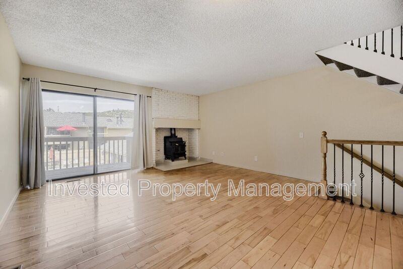 262 S Oman Rd - Photo 3 of 21