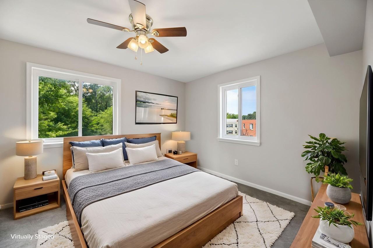 The Executive in Gaithersburg - Photo 6 of 13