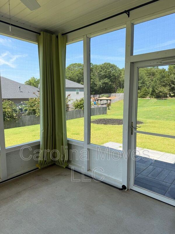 2103 Greasby Ct - Photo 4 of 39