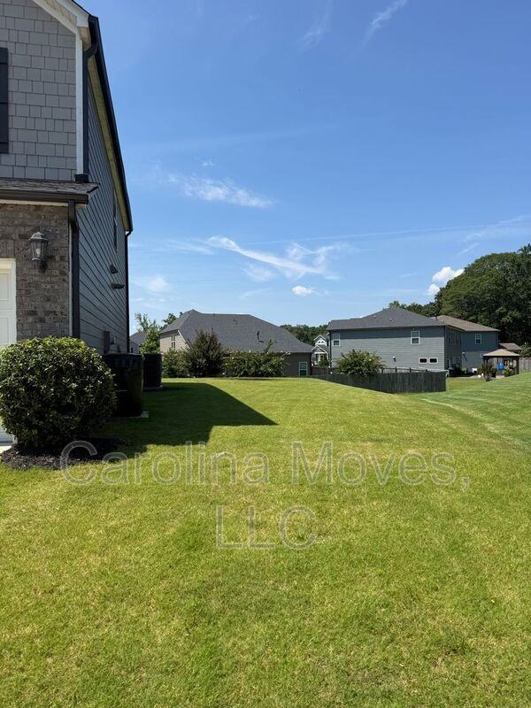 2103 Greasby Ct - Photo 7 of 39