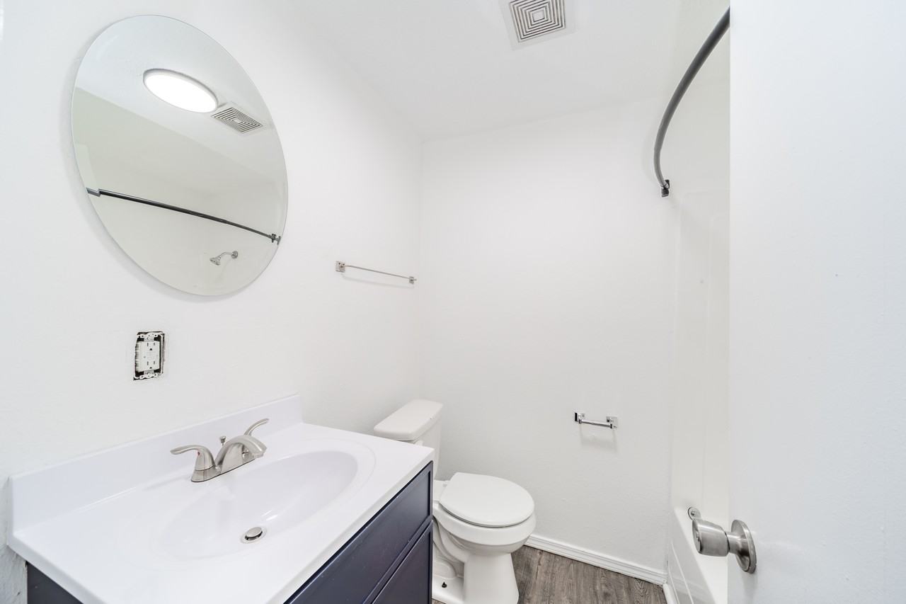1701 Fletcher Avenue - Photo 6 of 15