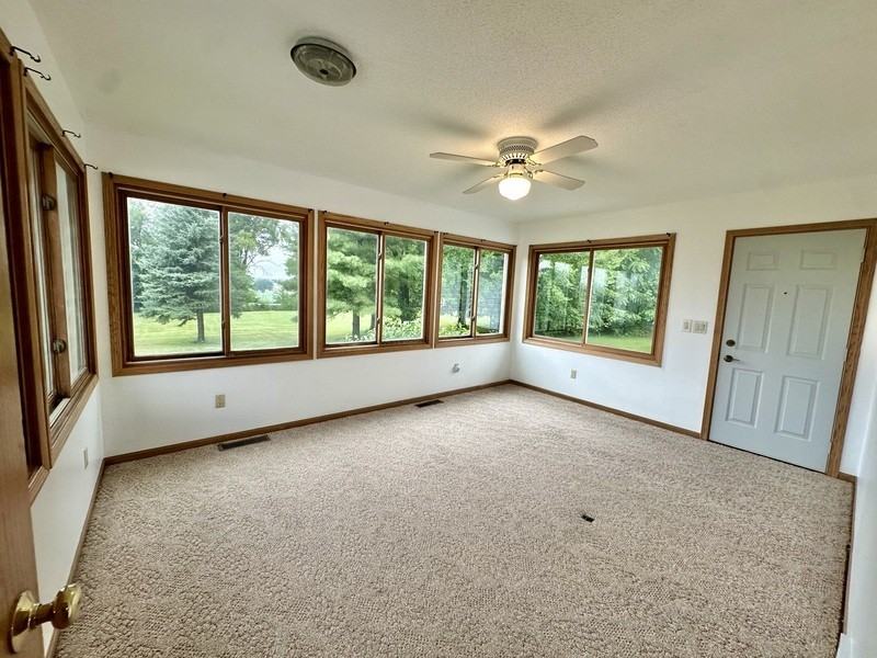 3610 Alburnett Rd - Photo 4 of 29