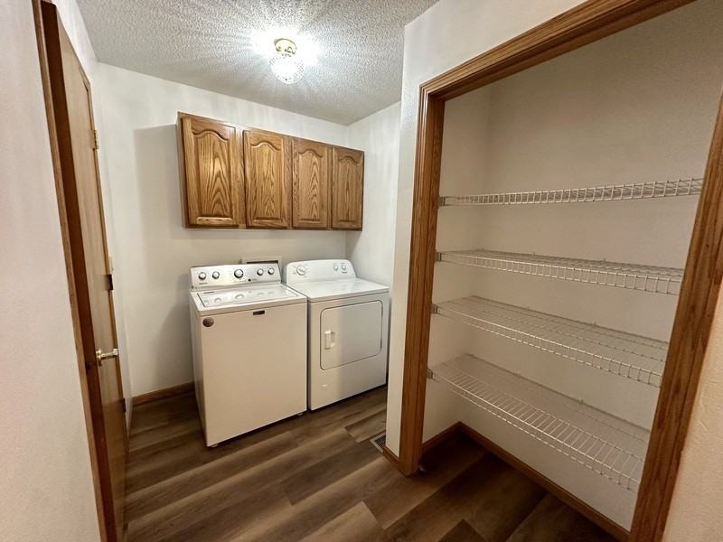 3610 Alburnett Rd - Photo 7 of 29