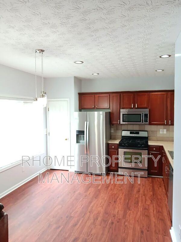 756 Celeste Ln Sw - Photo 3 of 27