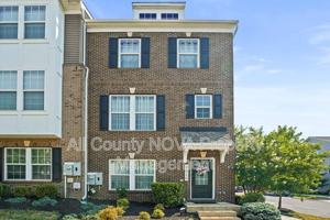 featured image of 2910 Pinebrook Rd