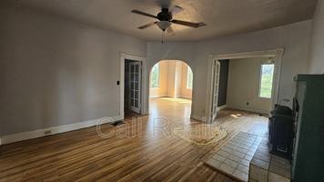 featured image of 350 E 10th Ave
