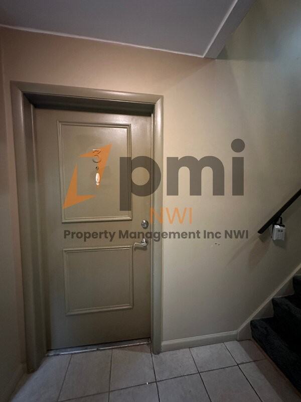 105 Harrington Ave #3 - Photo 3 of 13