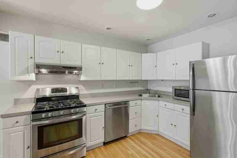 1418 Decatur St - Photo 5 of 22