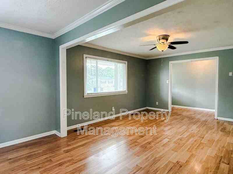 6151 Wynnwood Dr - Photo 3 of 21