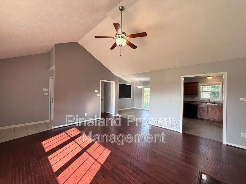 641 Corsegan Rd - Photo 6 of 28