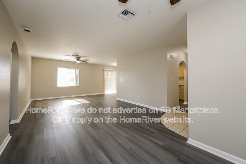 3716 Sw 6th Pl - Photo 4 of 18