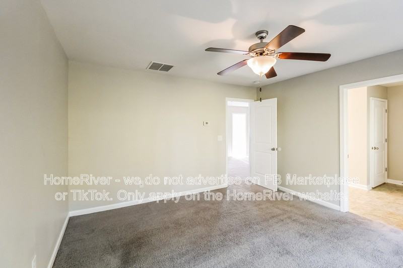 212 Daisy Cir - Photo 6 of 17