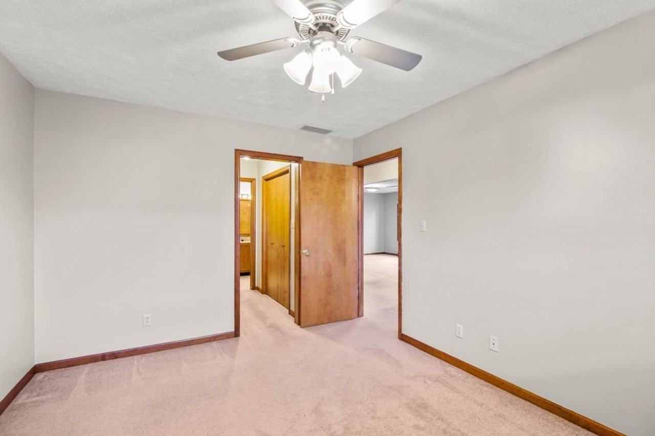 124 Short Street - Photo 5 of 12