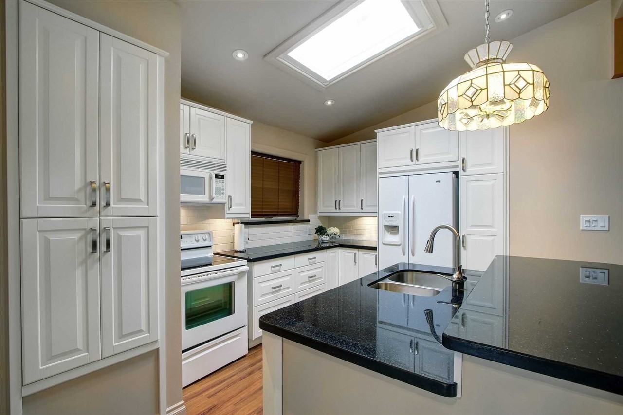 60 Donshire Court - Photo 6 of 10