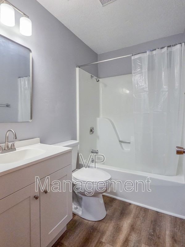 19 Park Crest Ct - Photo 5 of 9