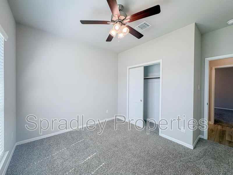 4816 Sparks Ln - Photo 4 of 25