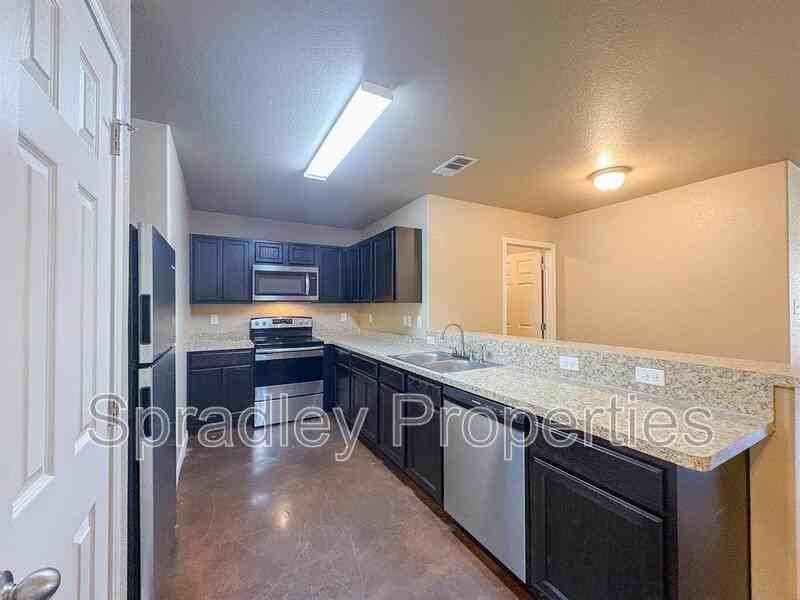 1571 Brady Way - Photo 6 of 15