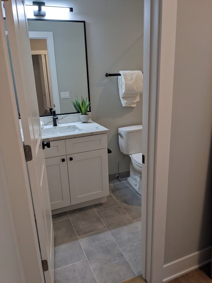 W Montrose Ave & N Seeley Ave - Photo 6 of 15