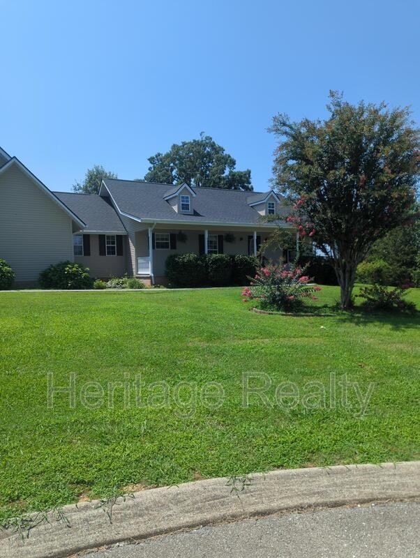 2707 Lady Bug Ln - Photo 2 of 20