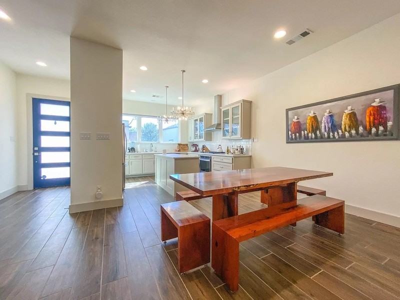 400 Wimberly St - Photo 3 of 12