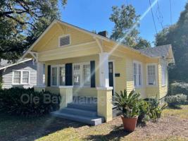 featured image of 2153 Dauphin St