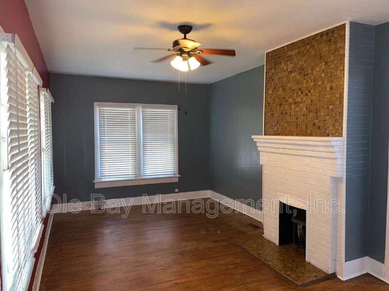 2153 Dauphin St - Photo 2 of 11