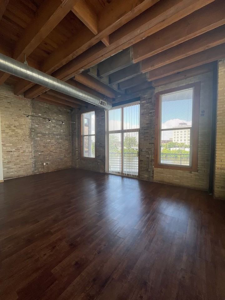 Riverview Lofts - Photo 4 of 28