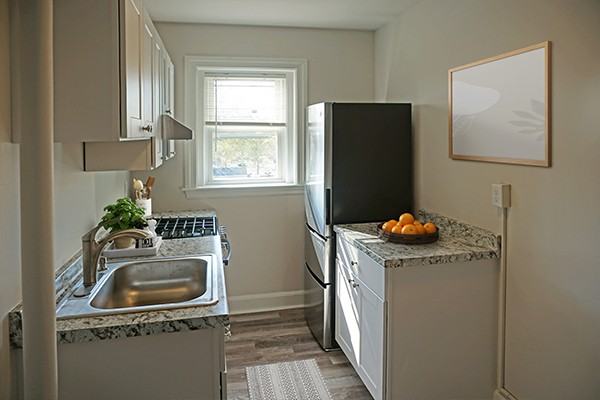95 Adams St #9 - Photo 2 of 7