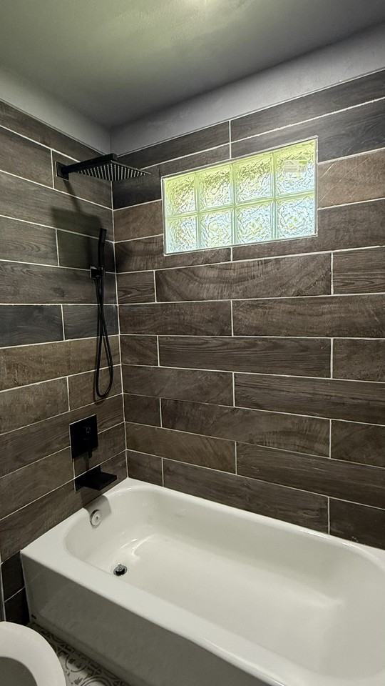 227 E Valley Rd - Photo 2 of 7