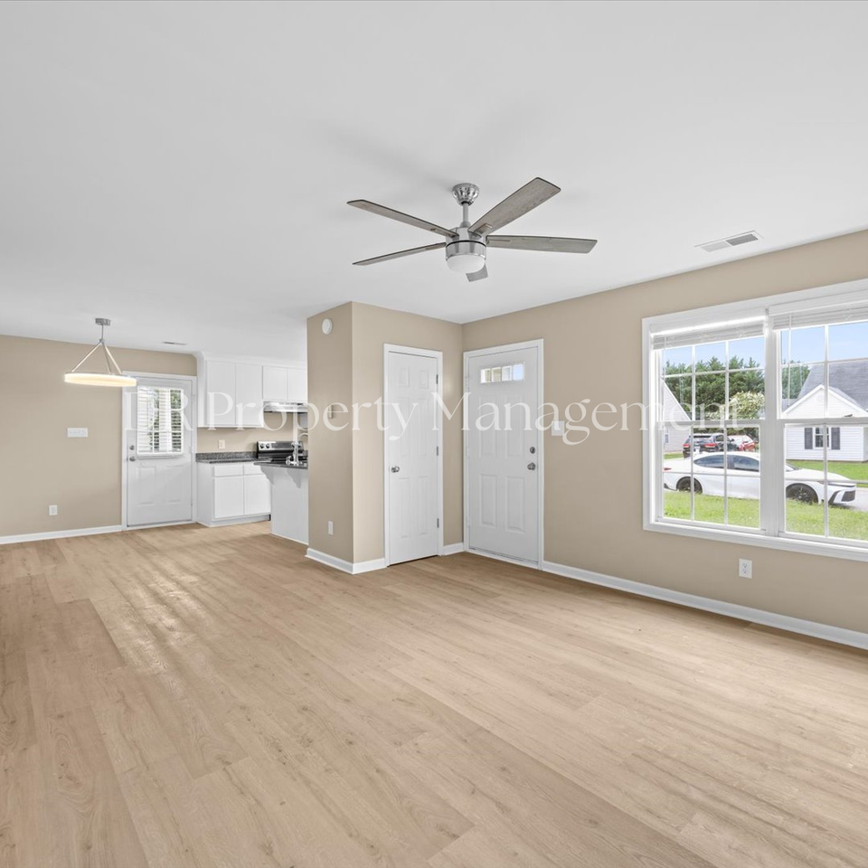 4708 Periwinkle Place Rocky Mount - Photo 5 of 19