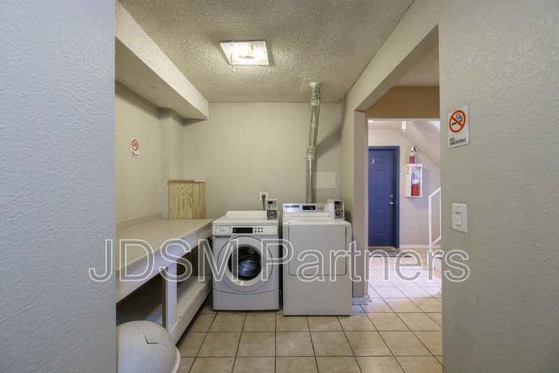 2455 Bryant St #8 - Photo 4 of 19