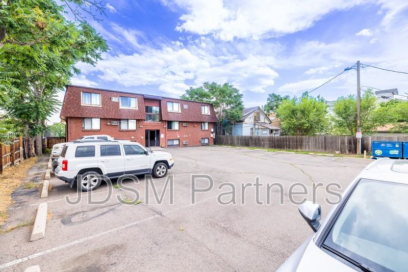 2455 Bryant St #8 - Photo 6 of 19