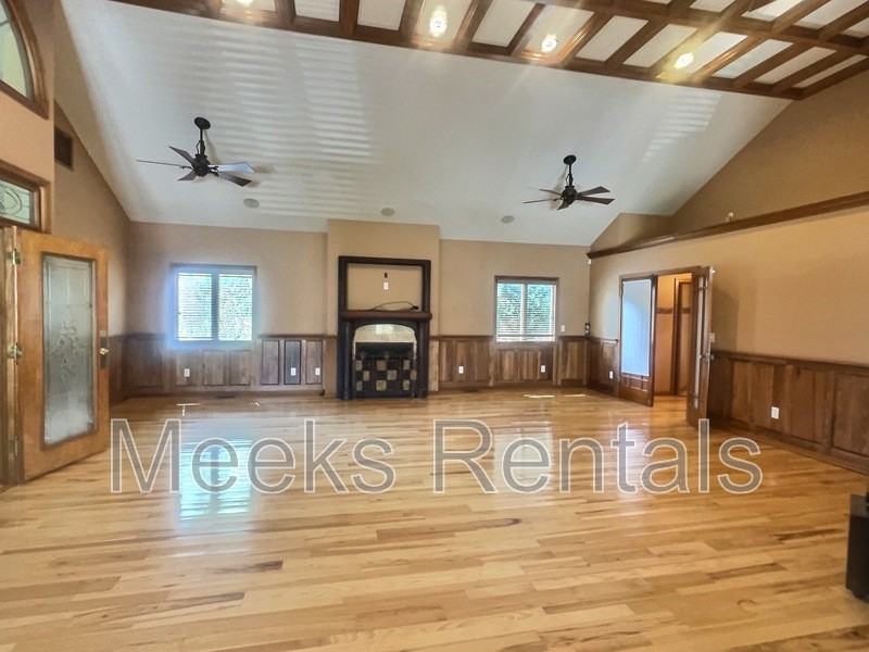 25 Botley Ln - Photo 4 of 13