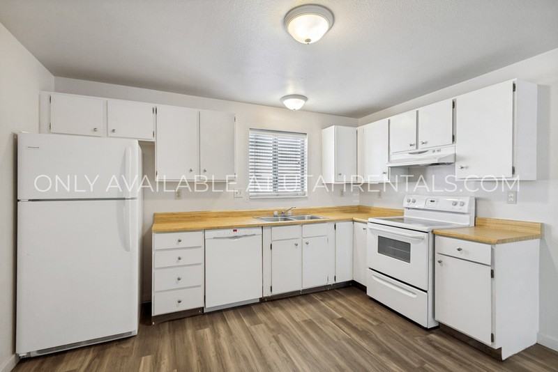 255 E Center St #12 - Photo 3 of 19