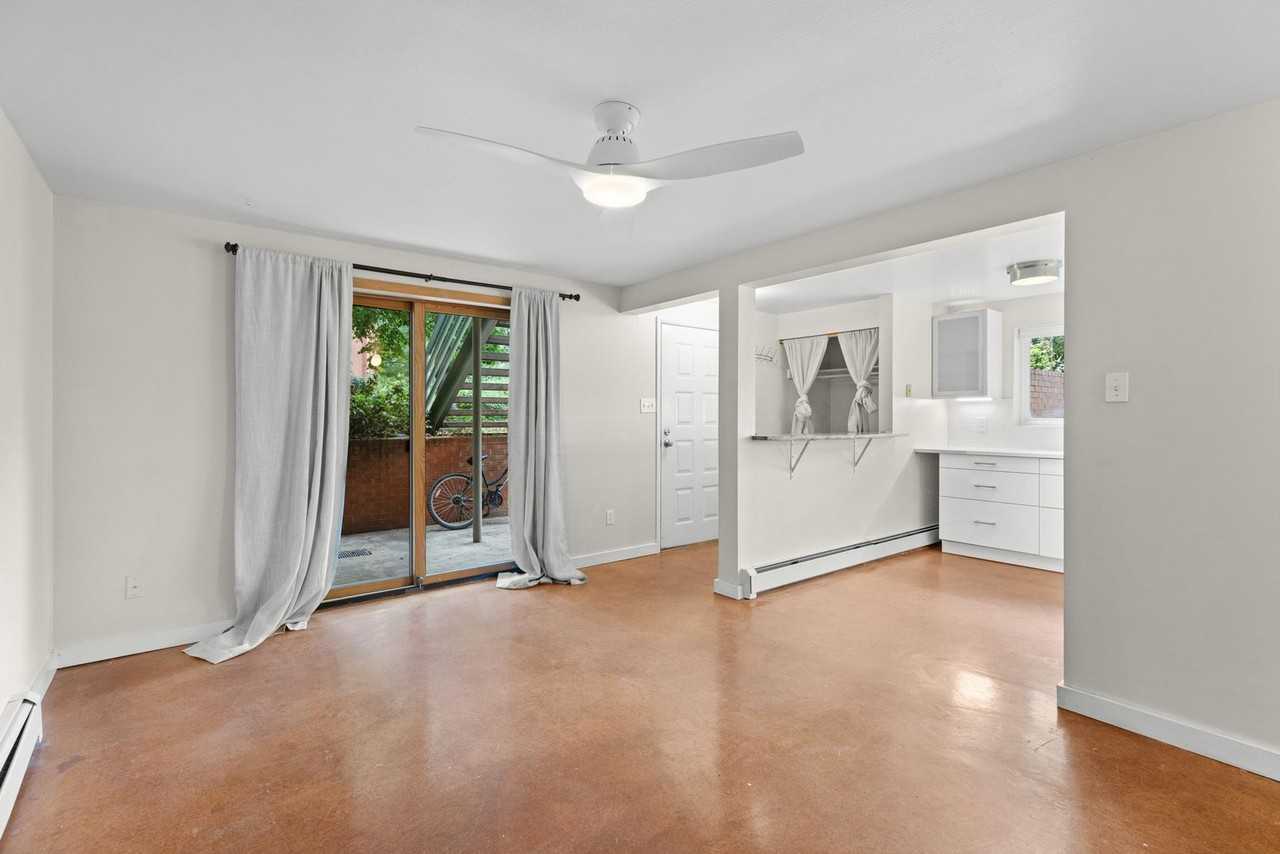 625 Pearl St #1 - Photo 3 of 18