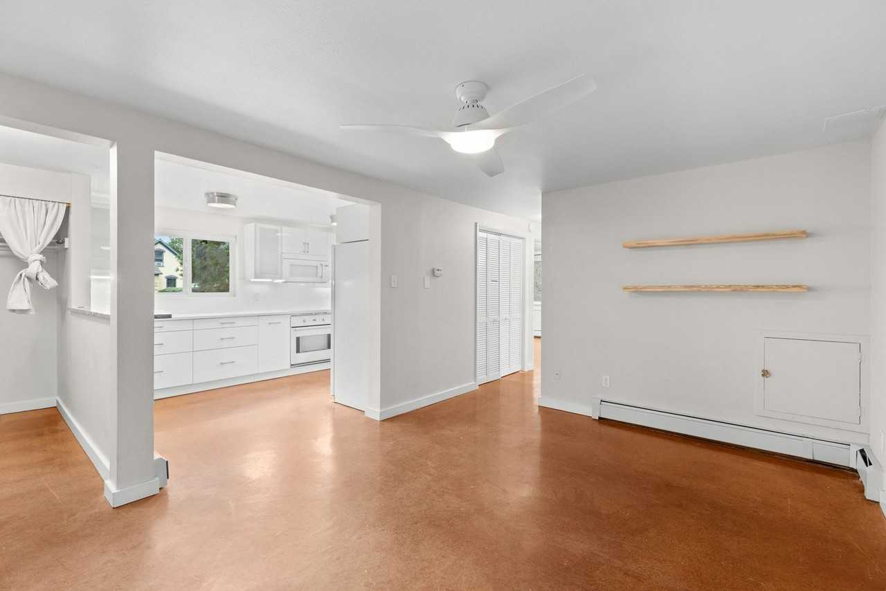 625 Pearl St #1 - Photo 6 of 18