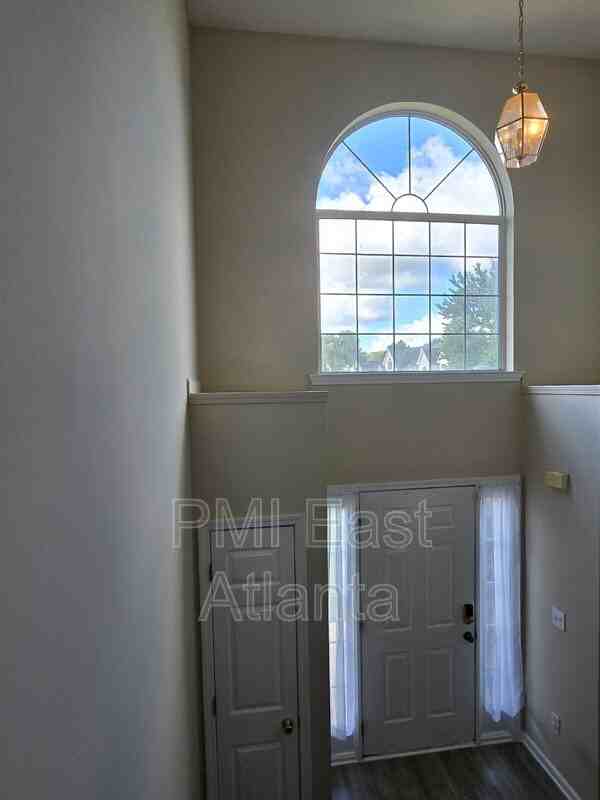 70 Desota Dr - Photo 2 of 14