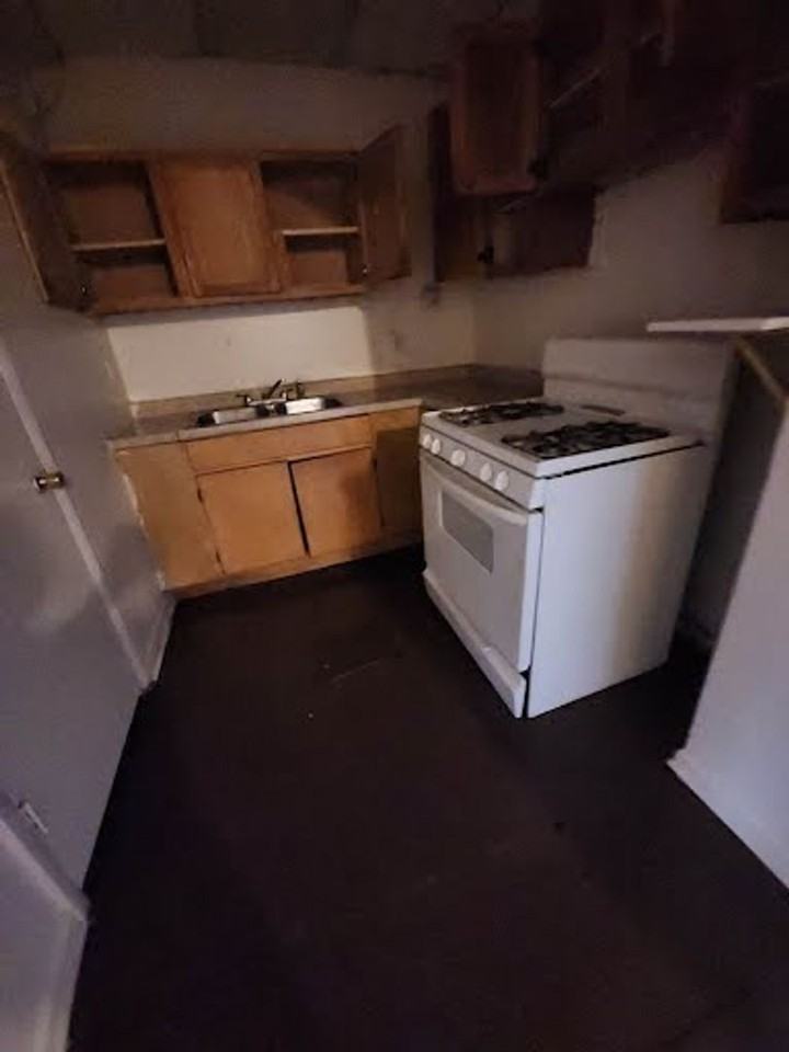 2323-2337 S 5th St./2346-2348 S Chase Ave. - 13 Unit - Photo 5 of 5