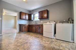 featured image of 33 Railroad Ave ##2