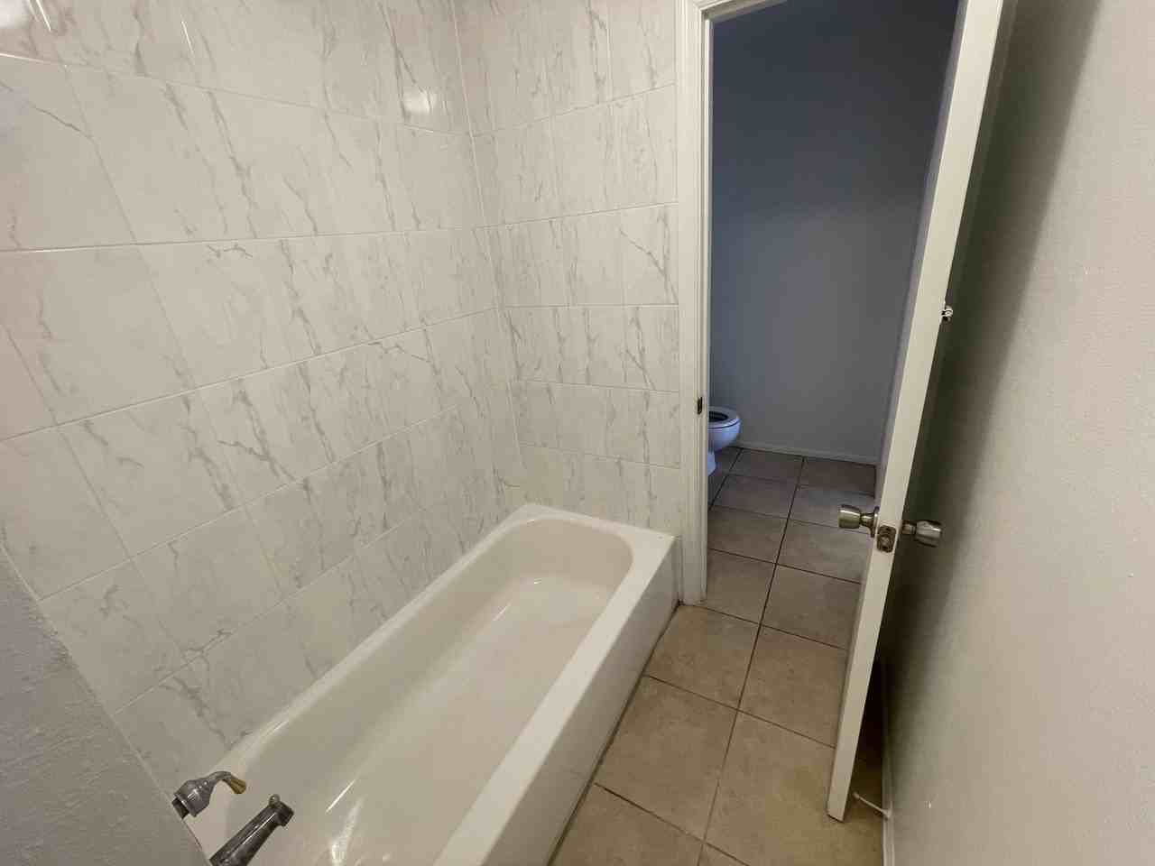 409 Fountainhead Cir #234 - Photo 7 of 21