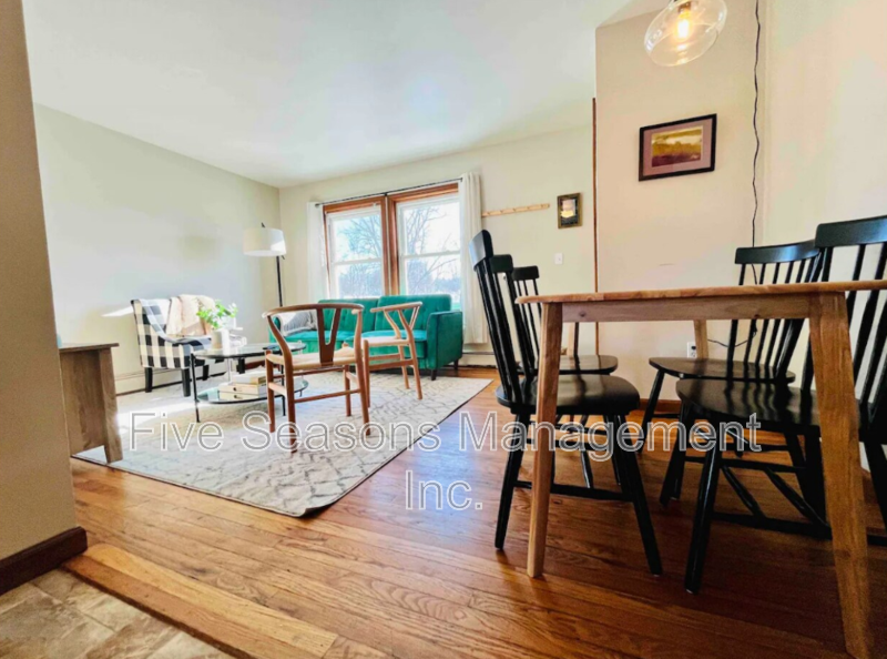 358 N Winooski Ave - Photo 7 of 16