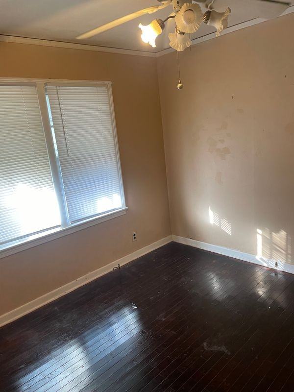 7228 Tracy Ave - Photo 2 of 6