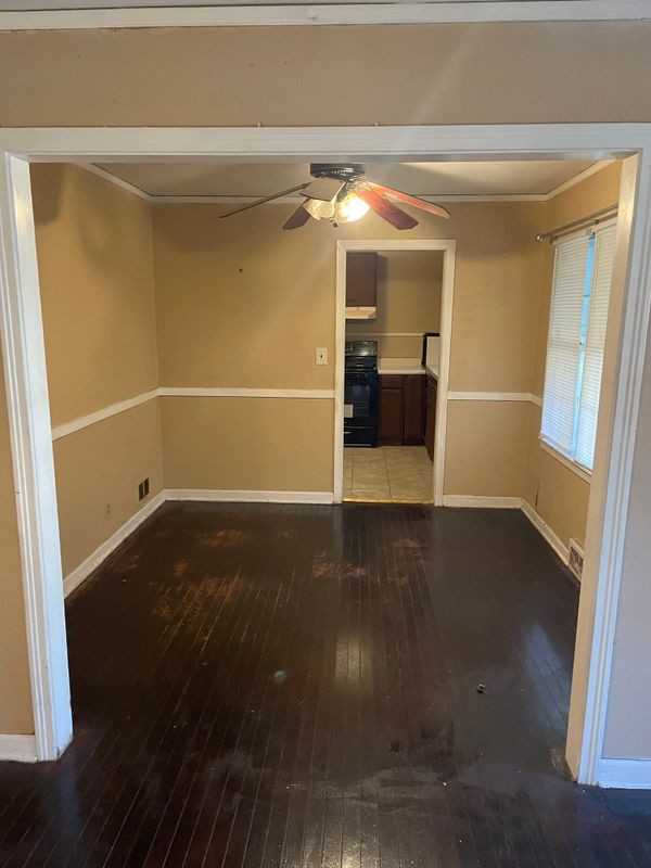 7228 Tracy Ave - Photo 5 of 6