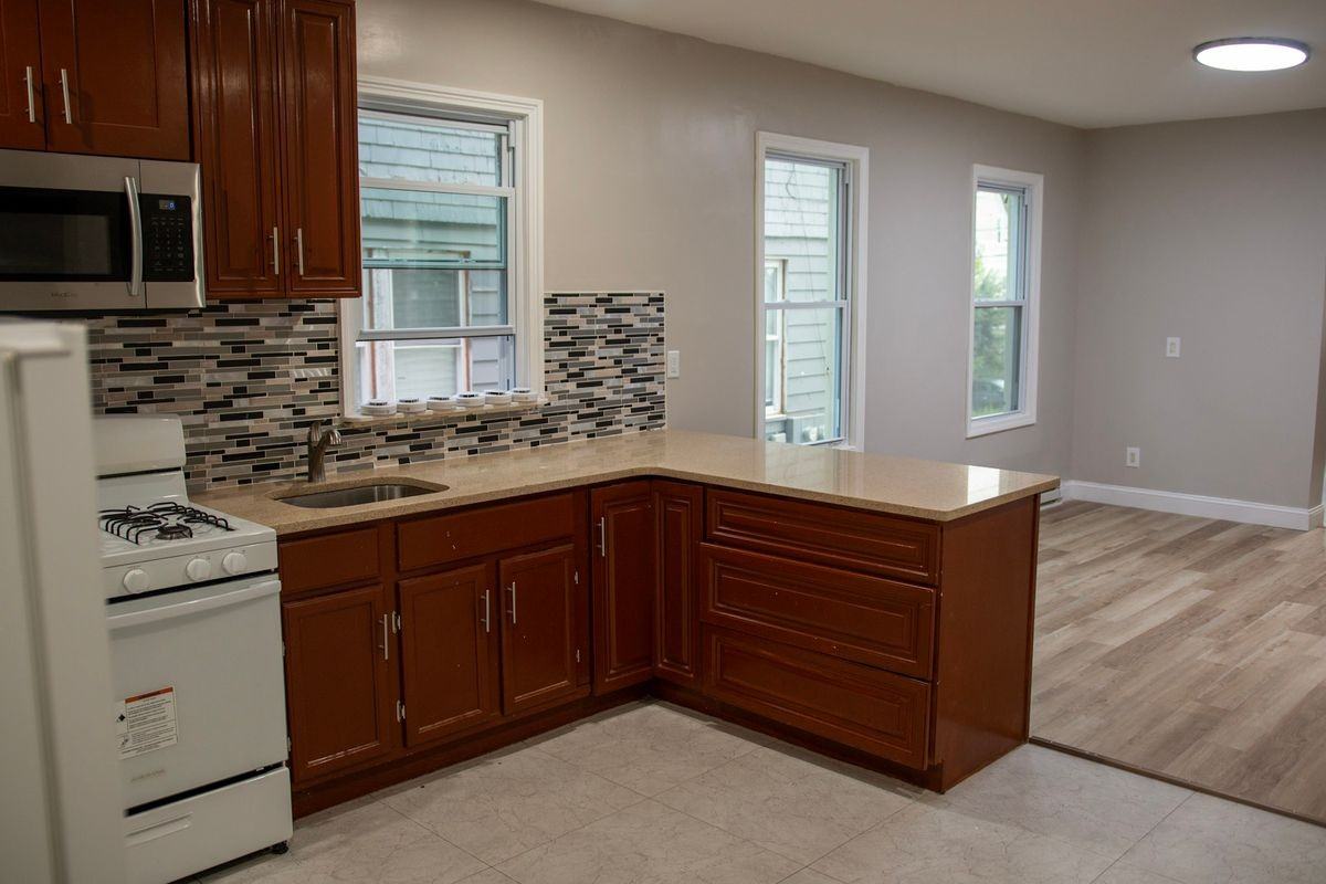 278 Willow St ##1 - Photo 2 of 8